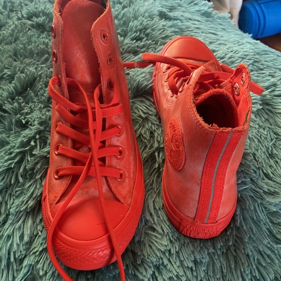 Converse - Picture 4 of 9